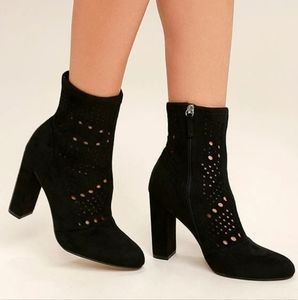 Steve Madden Ennie 11M Faux Suede Laser Cut WhimsyGoth Gypsy Witchy Booties